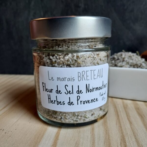 Le Marais Breteau - Production et vente de sel de Noirmoutier en Vendée 85 - Fleur de Sel de Noirmoutier herbes de Provence - sachet plastique de 125g