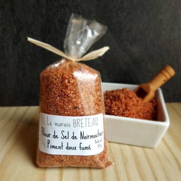 Le Marais Breteau - Production et vente de sel de Noirmoutier en Vendée 85 - Fleur de Sel de Noirmoutier piment doux fumé - sachet plastique de 125g
