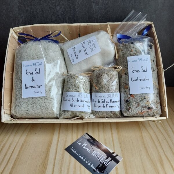 Le coffret découverte sel de Noirmoutier est idéal pour découvrir les différents produits du marais, c'est aussi un cadeau gourmand et original.