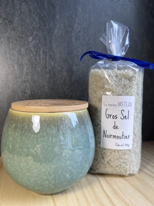 Pot sel en gré artisanal émaillé couleur émeraude et 500g de sel de Noirmoutier